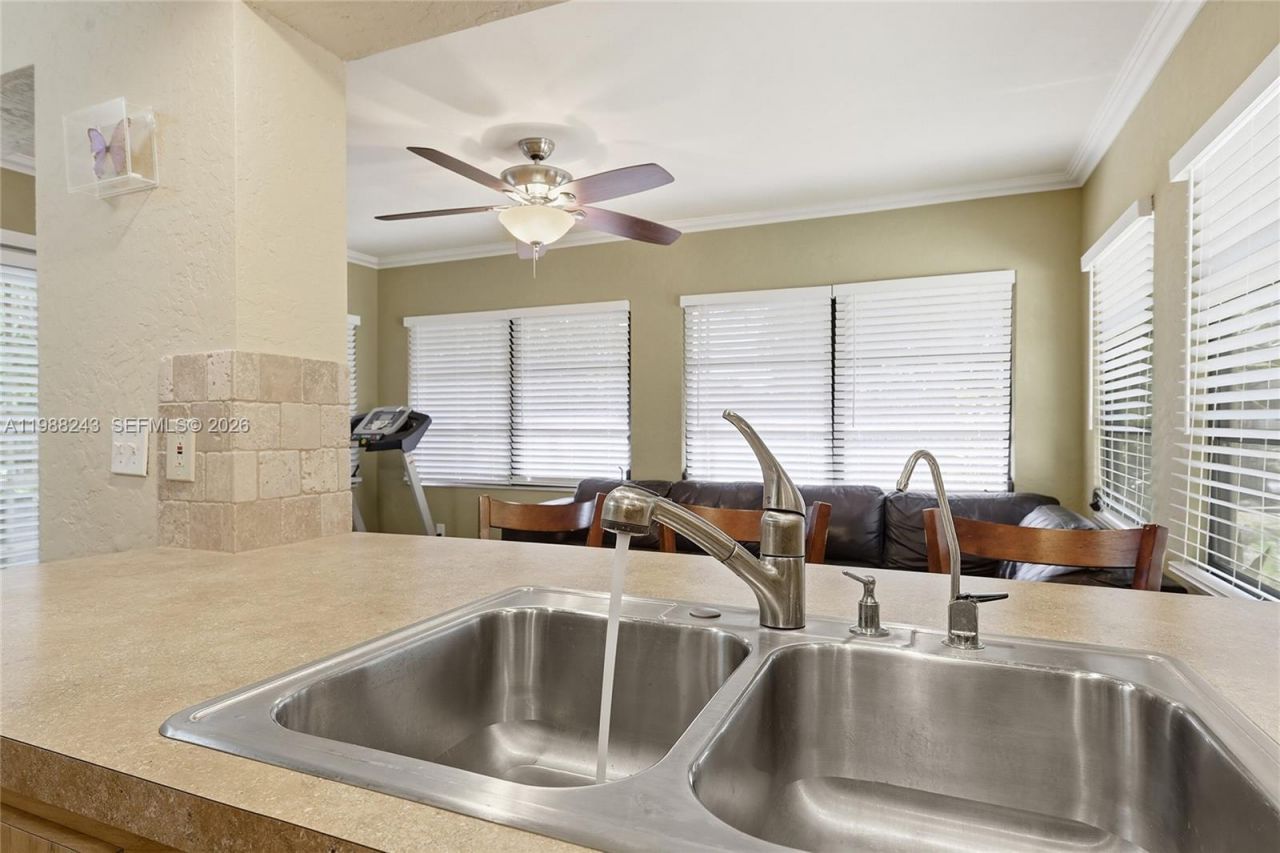 1625 Sunkist Way, Fort Myers, FL 33905 Photo