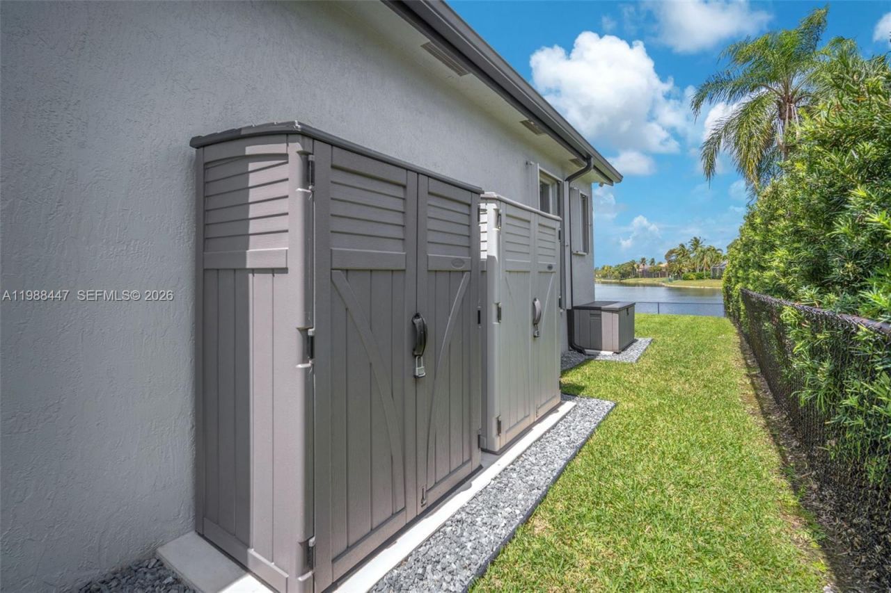 15977 SW 13th Street, Pembroke Pines, FL 33027 Photo