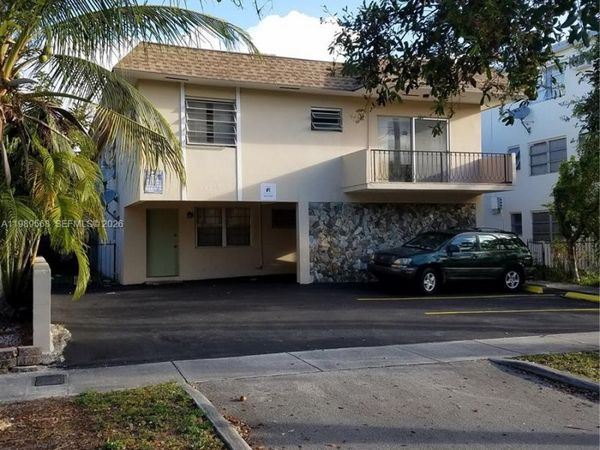 2079 NE 167th St , Unit 5, North Miami Beach, FL 33162