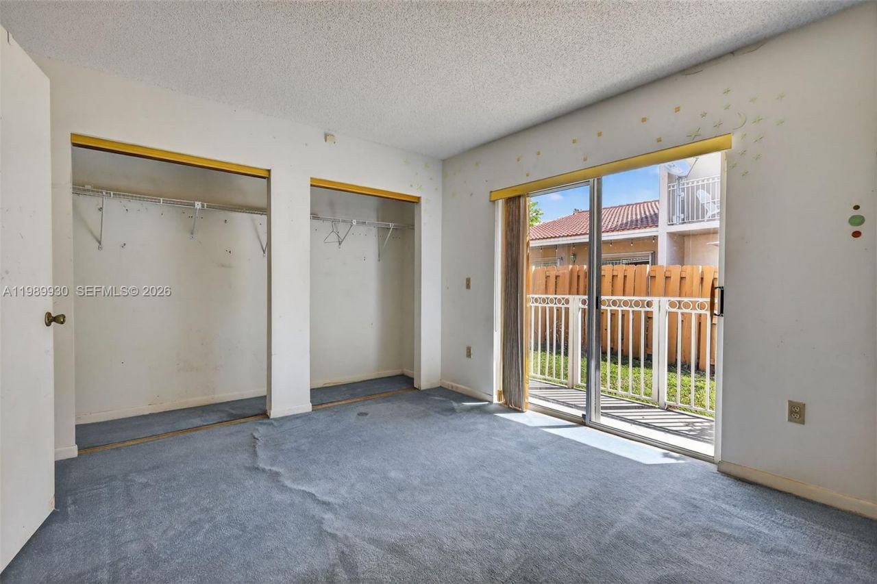 6802 NW 166th Ter, Unit 602, Miami Lakes, FL 33014 Photo