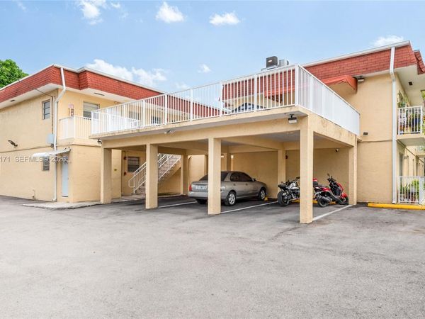 2661 SW 11th St , Unit 8, Miami, FL 33135