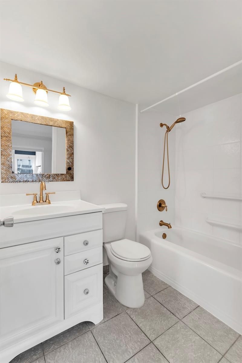 294 Brittany G , Unit 294, Delray Beach, FL 33446 Photo