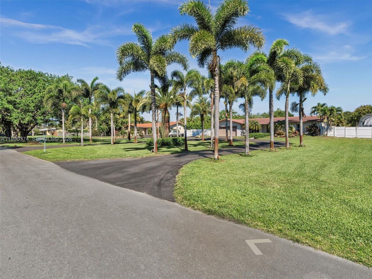 14051 SW 15th Ct , Davie, FL 33325 Photo