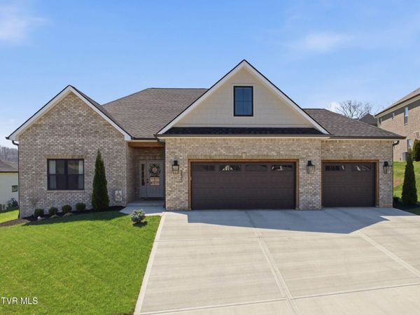335 Gransley Court, Johnson City, TN 37615