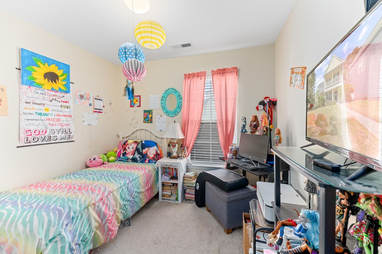 8924 Planters Row Lane Photo 11