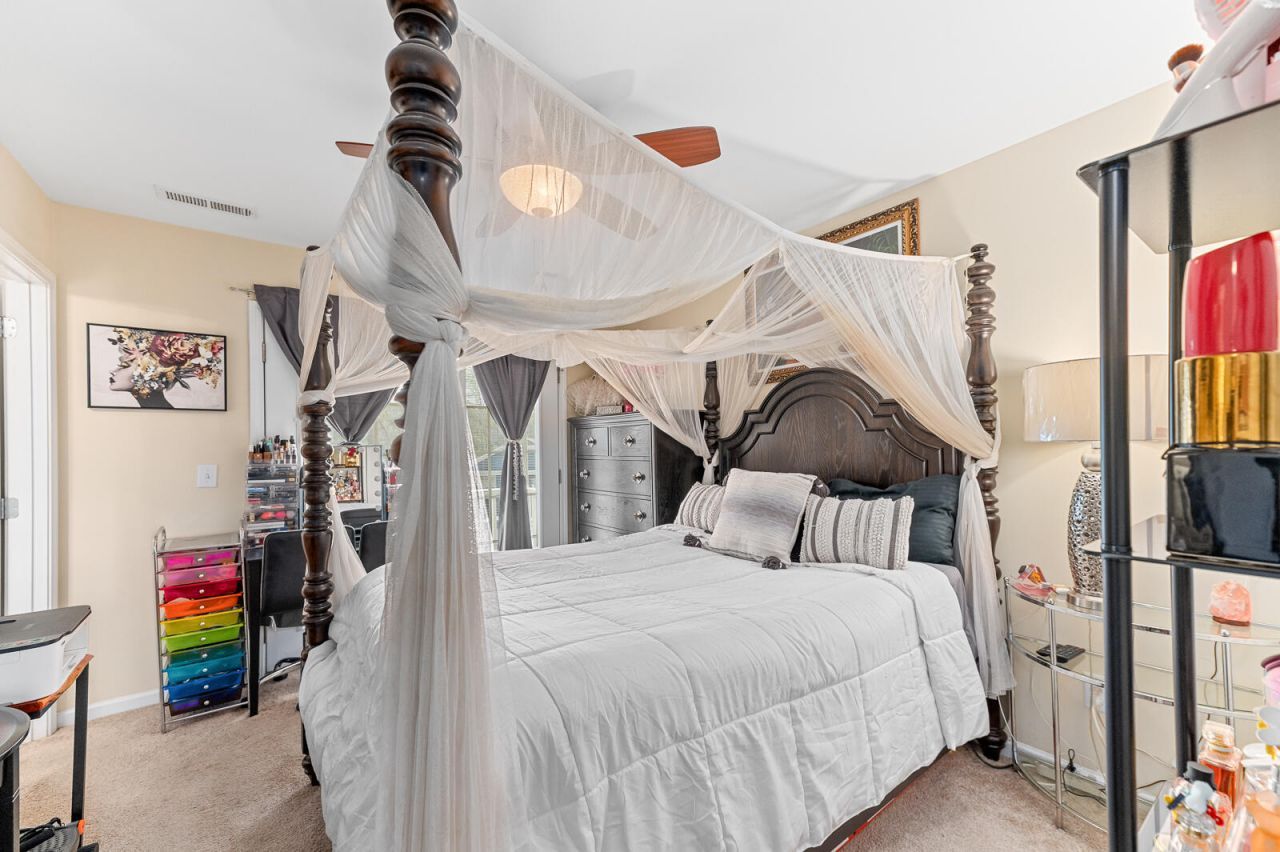 8924 Planters Row Lane Photo 14