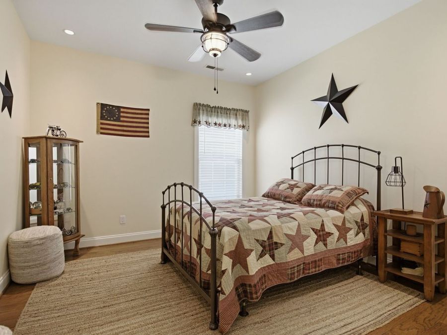 Property Image 44