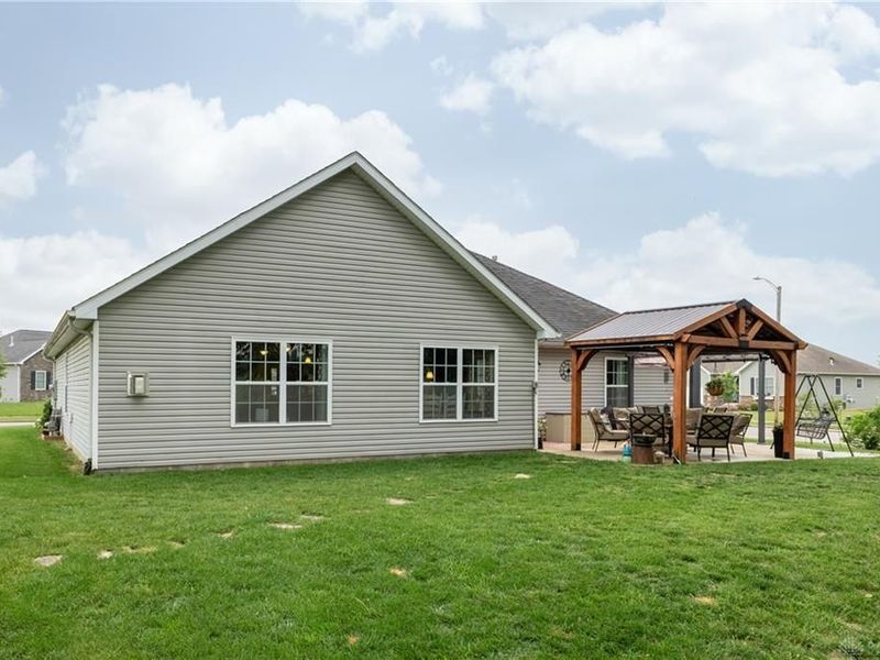 725 Loxley Lane, Troy, OH 45373 Photo 16