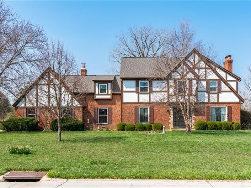 6571 Swissway Drive, Miami Township, OH 45459 Photo 1