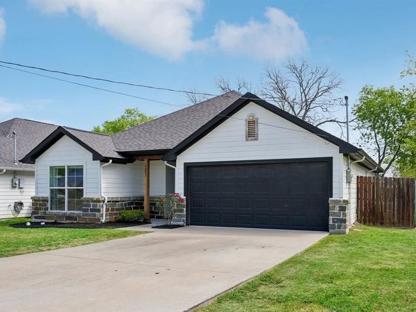 2605 Langford Street, Greenville, TX 75401