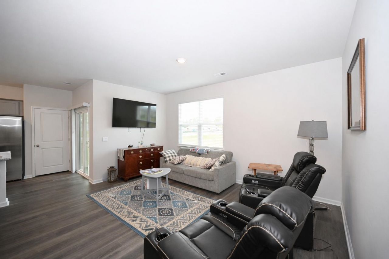 174 Honey Jar Way Photo 10