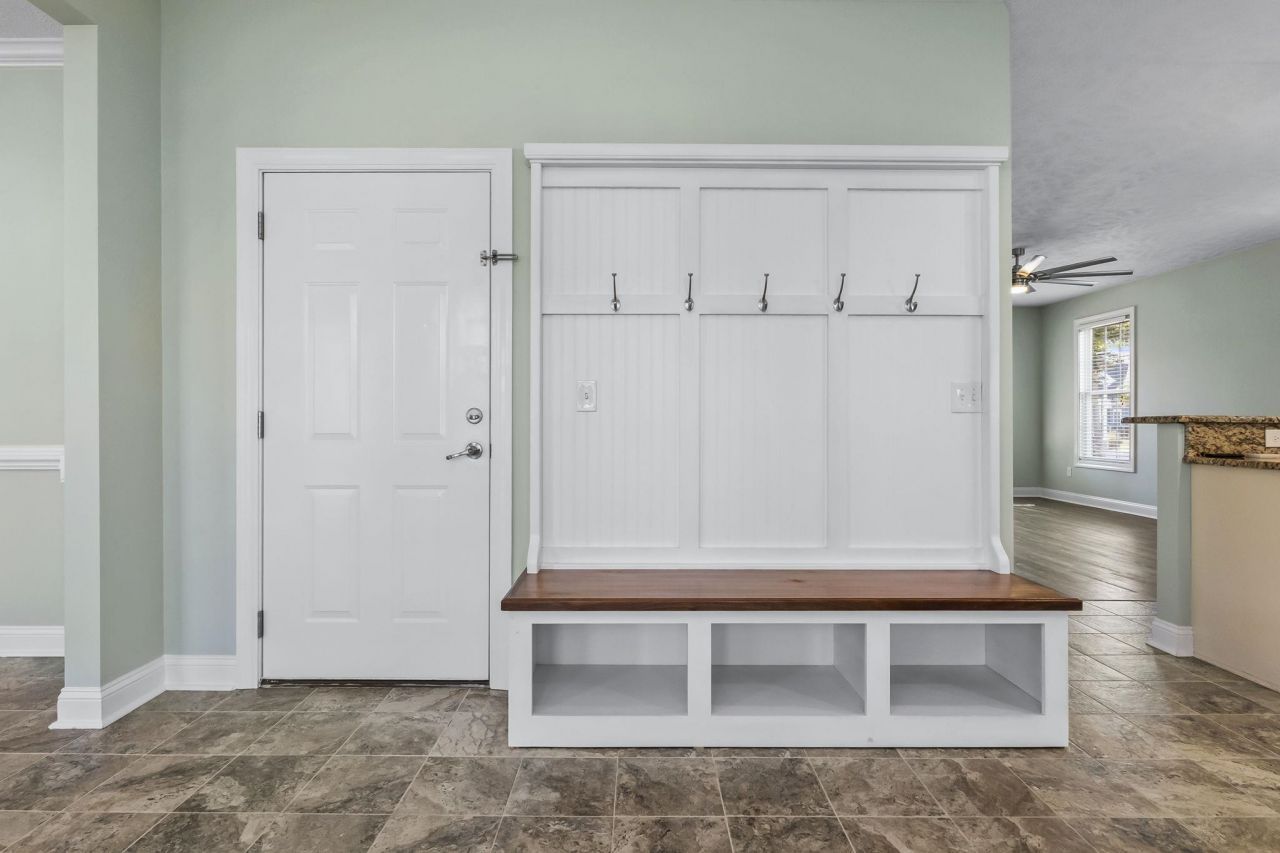 5211 Mount Pleasant Dr. Photo 12