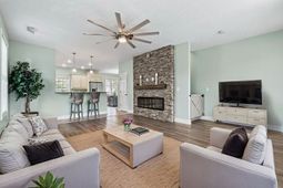 5211 Mount Pleasant Dr. photo 4