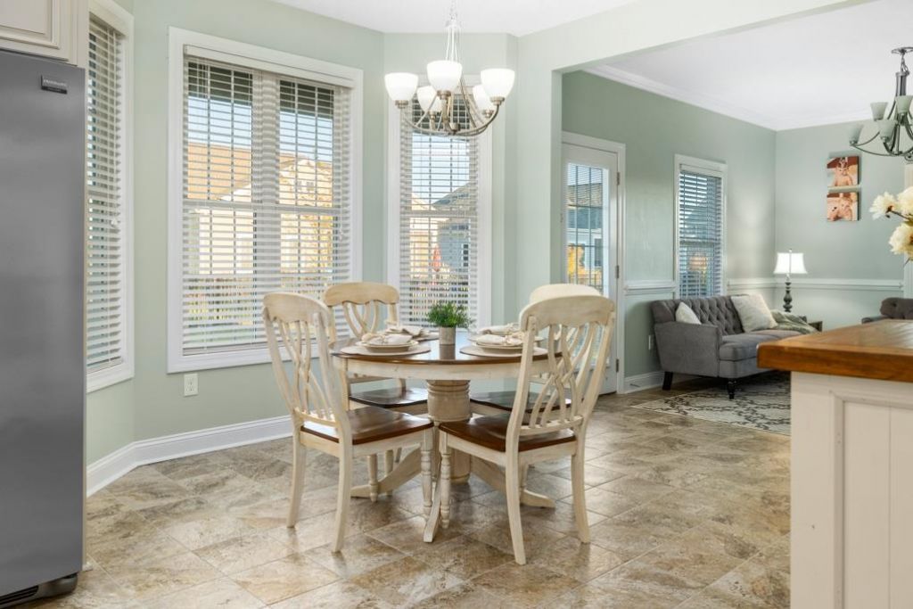 5211 Mount Pleasant Dr. Photo 8