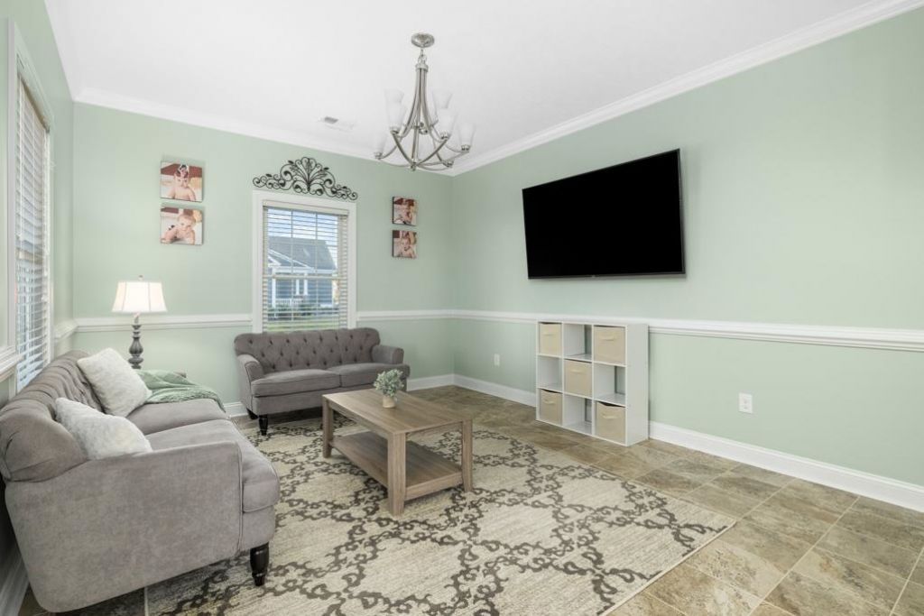 5211 Mount Pleasant Dr. Photo 9