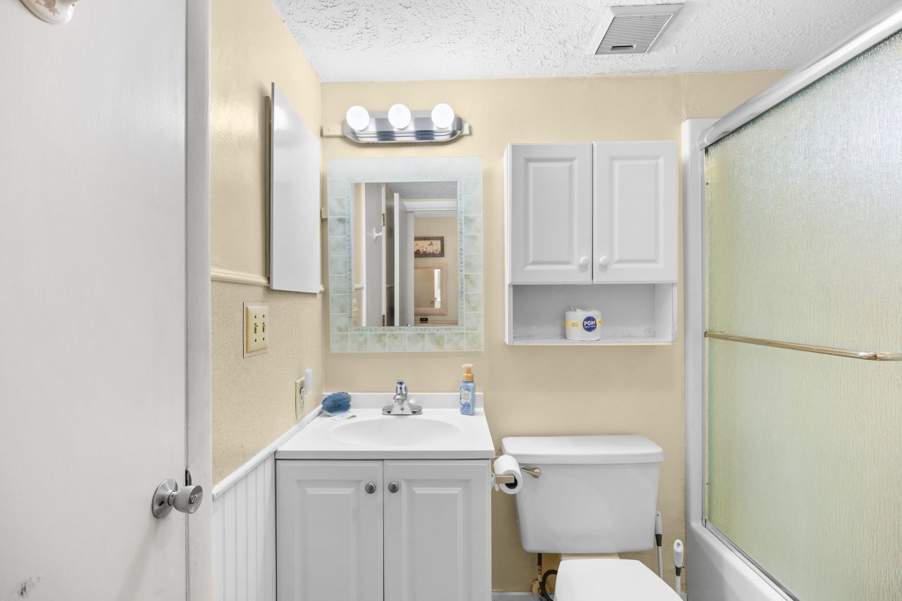 502 N Waccamaw Dr.  Photo 12