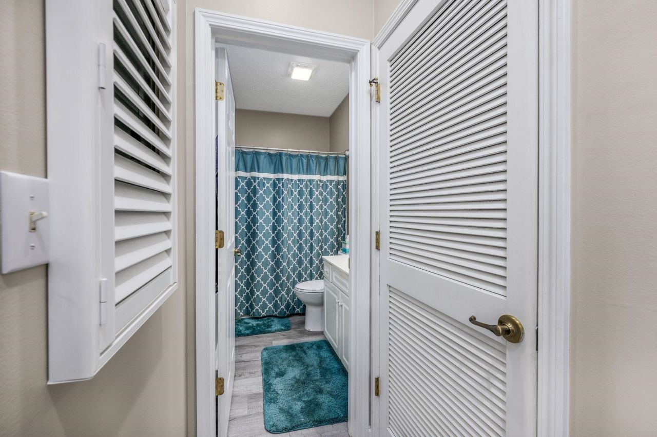 4429 Turtle Ln. Photo 16