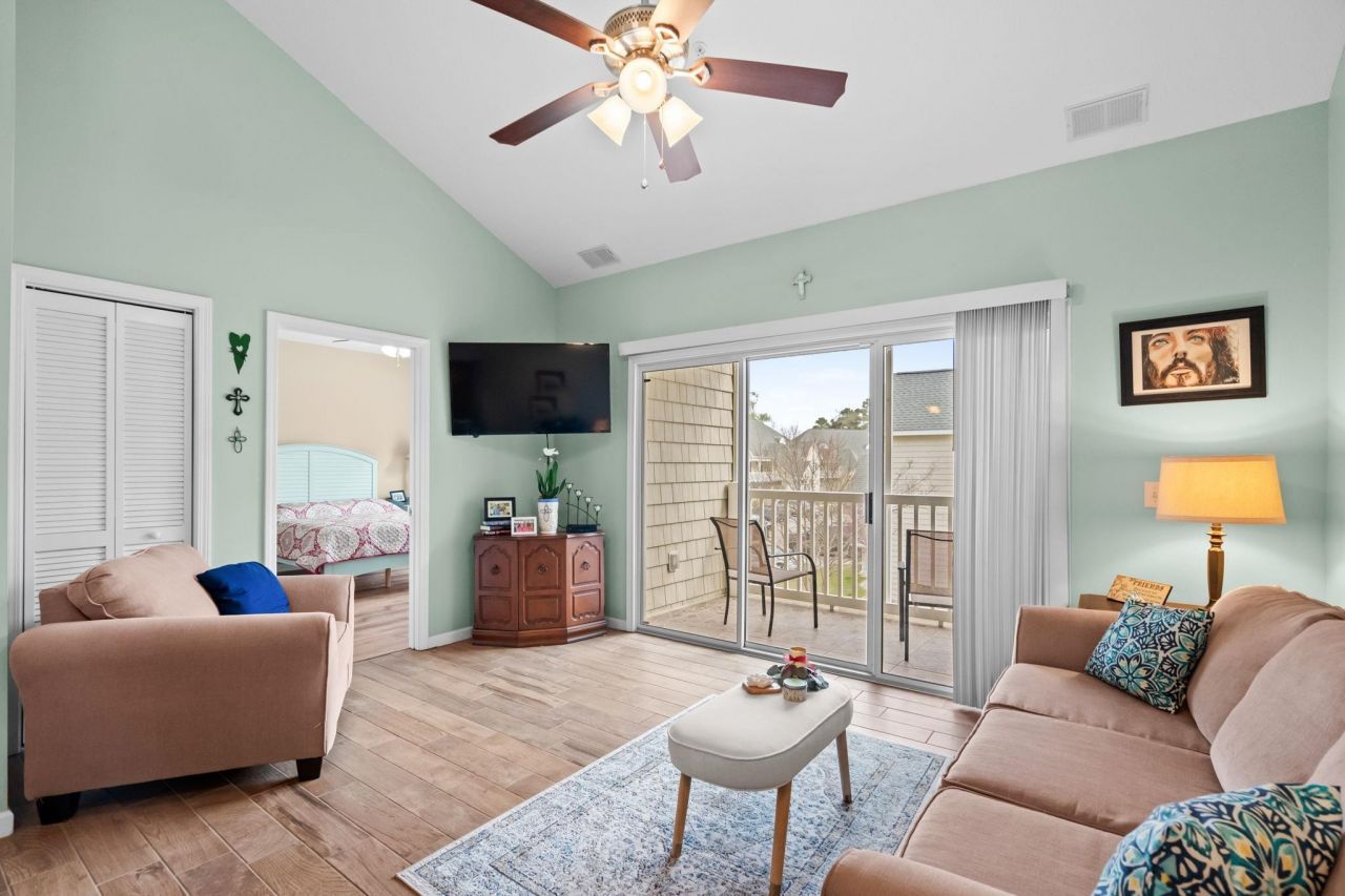 150 Scotch Broom Dr. Photo 9