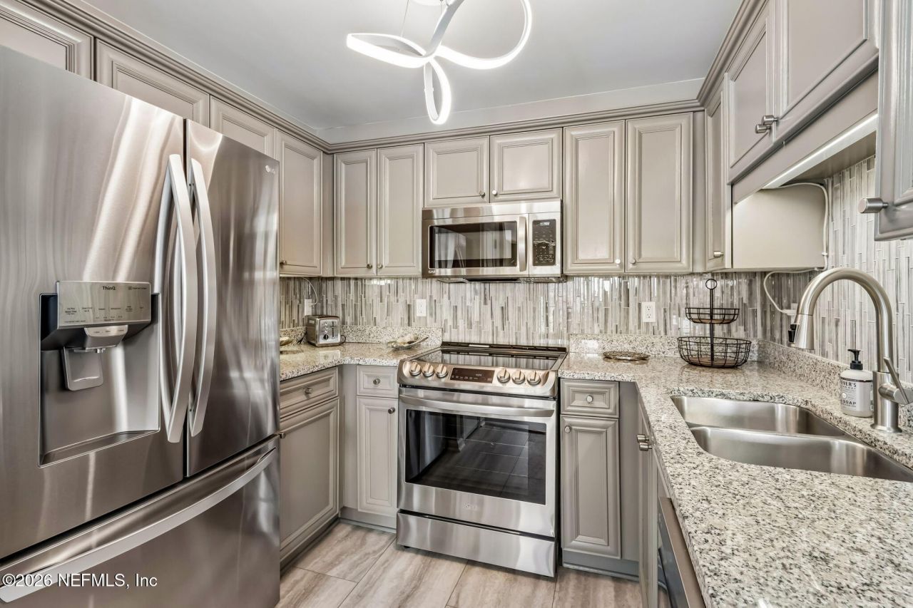 400 E Bay Street, Unit 1701, Jacksonville, FL 32202 Photo
