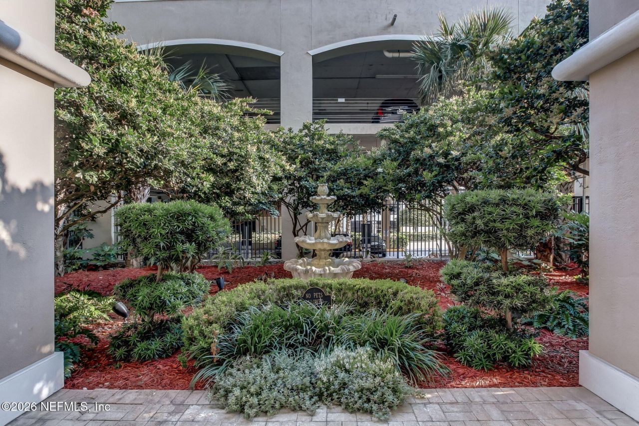 400 E Bay Street, Unit 1701, Jacksonville, FL 32202 Photo