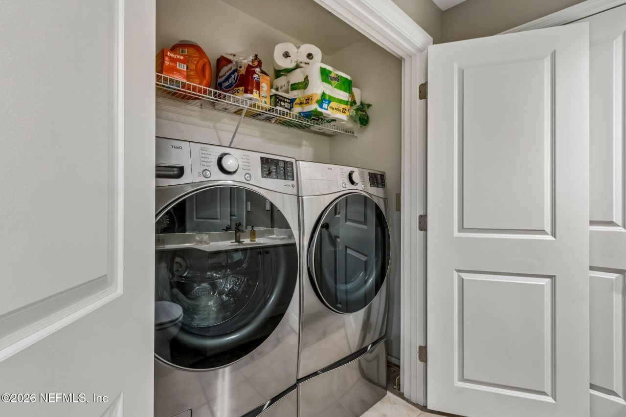 400 E Bay Street, Unit 1701, Jacksonville, FL 32202 Photo