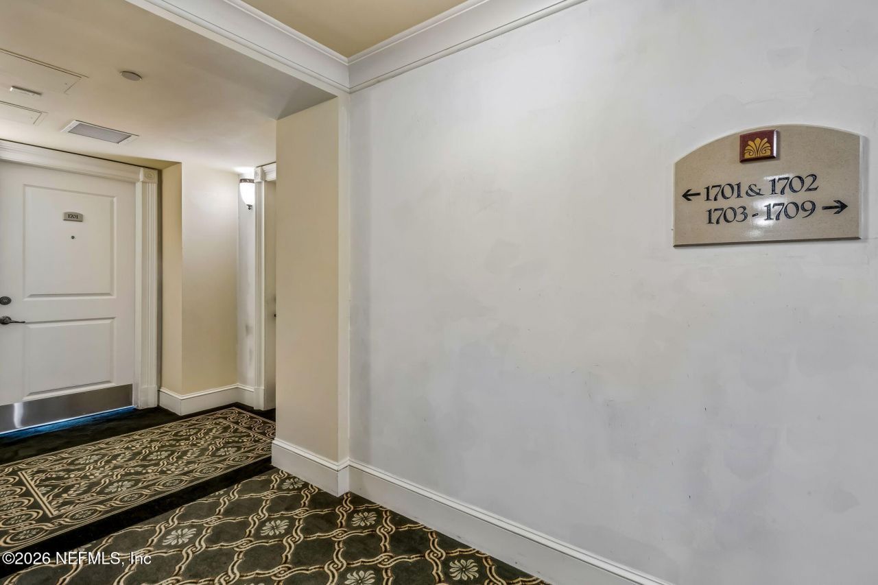 400 E Bay Street, Unit 1701, Jacksonville, FL 32202 Photo