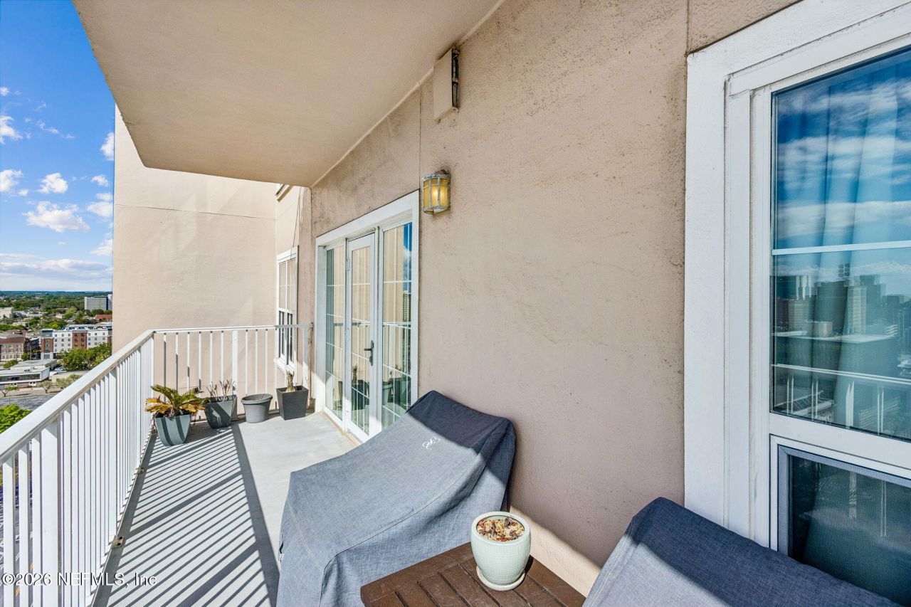 400 E Bay Street, Unit 1701, Jacksonville, FL 32202 Photo