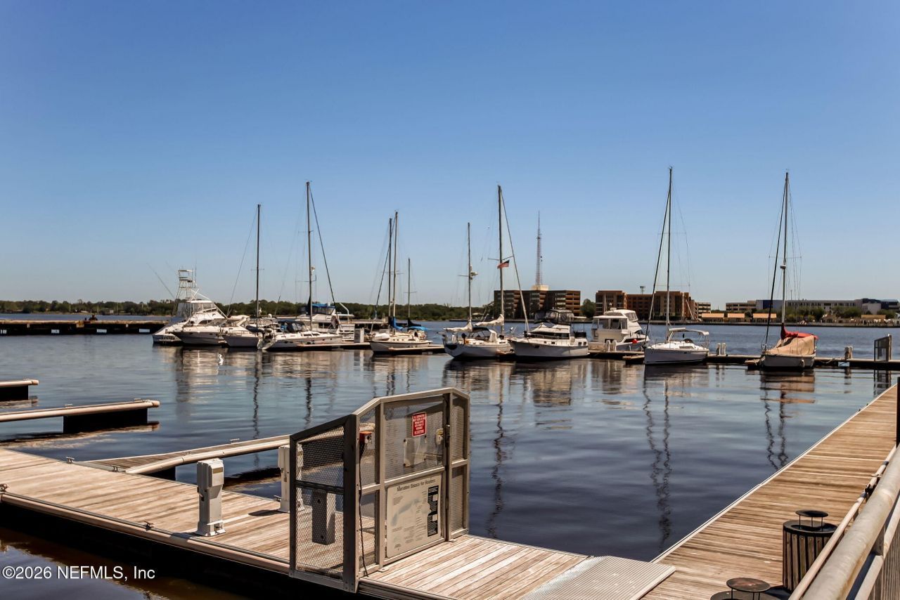 400 E Bay Street, Unit 1701, Jacksonville, FL 32202 Photo