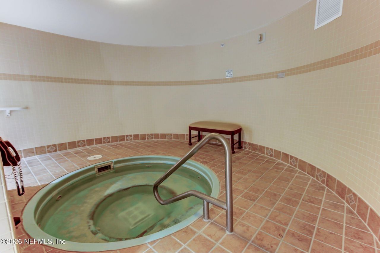 400 E Bay Street, Unit 1701, Jacksonville, FL 32202 Photo