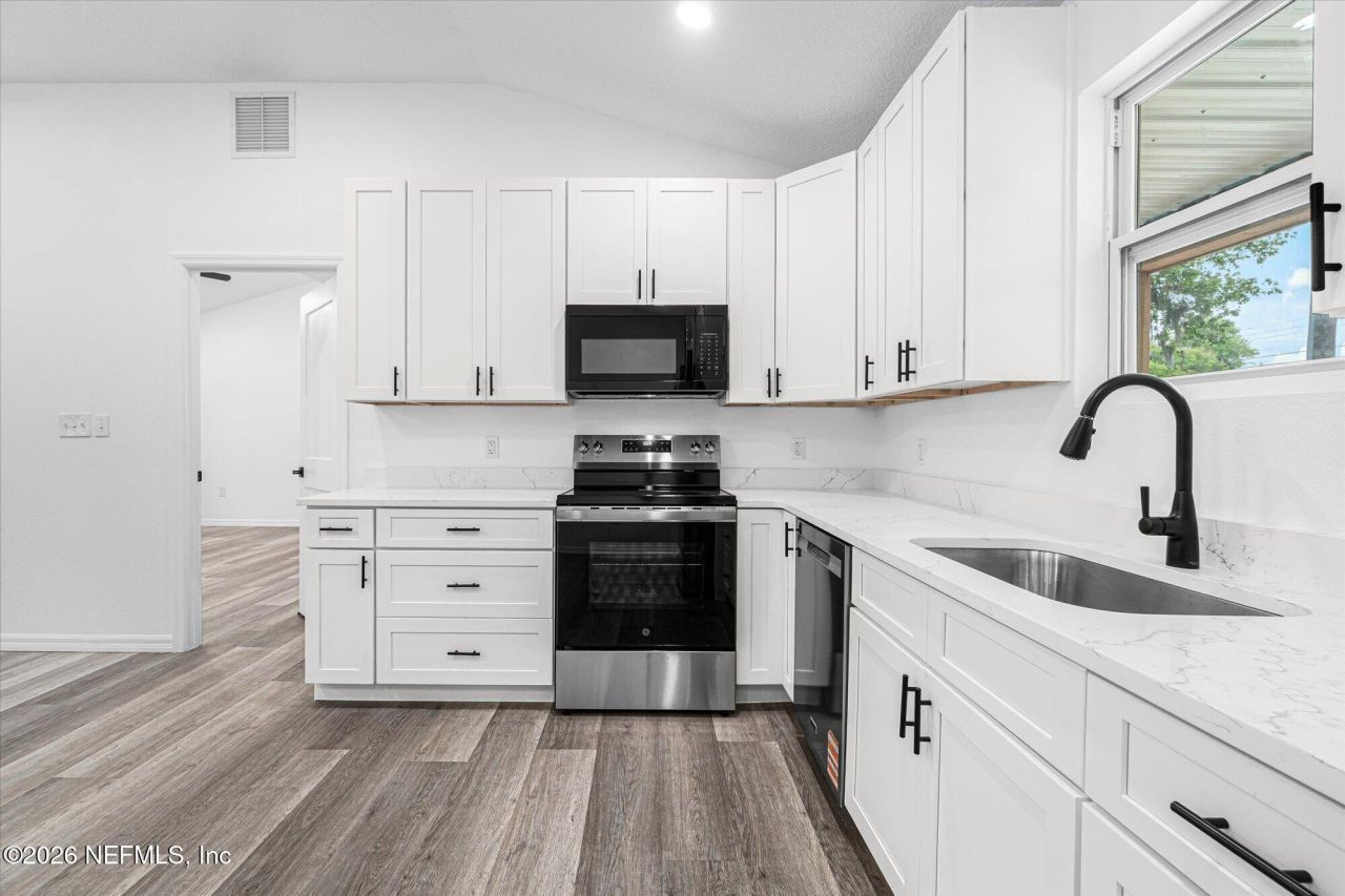 124 Park Drive, Satsuma, FL 32187 Photo