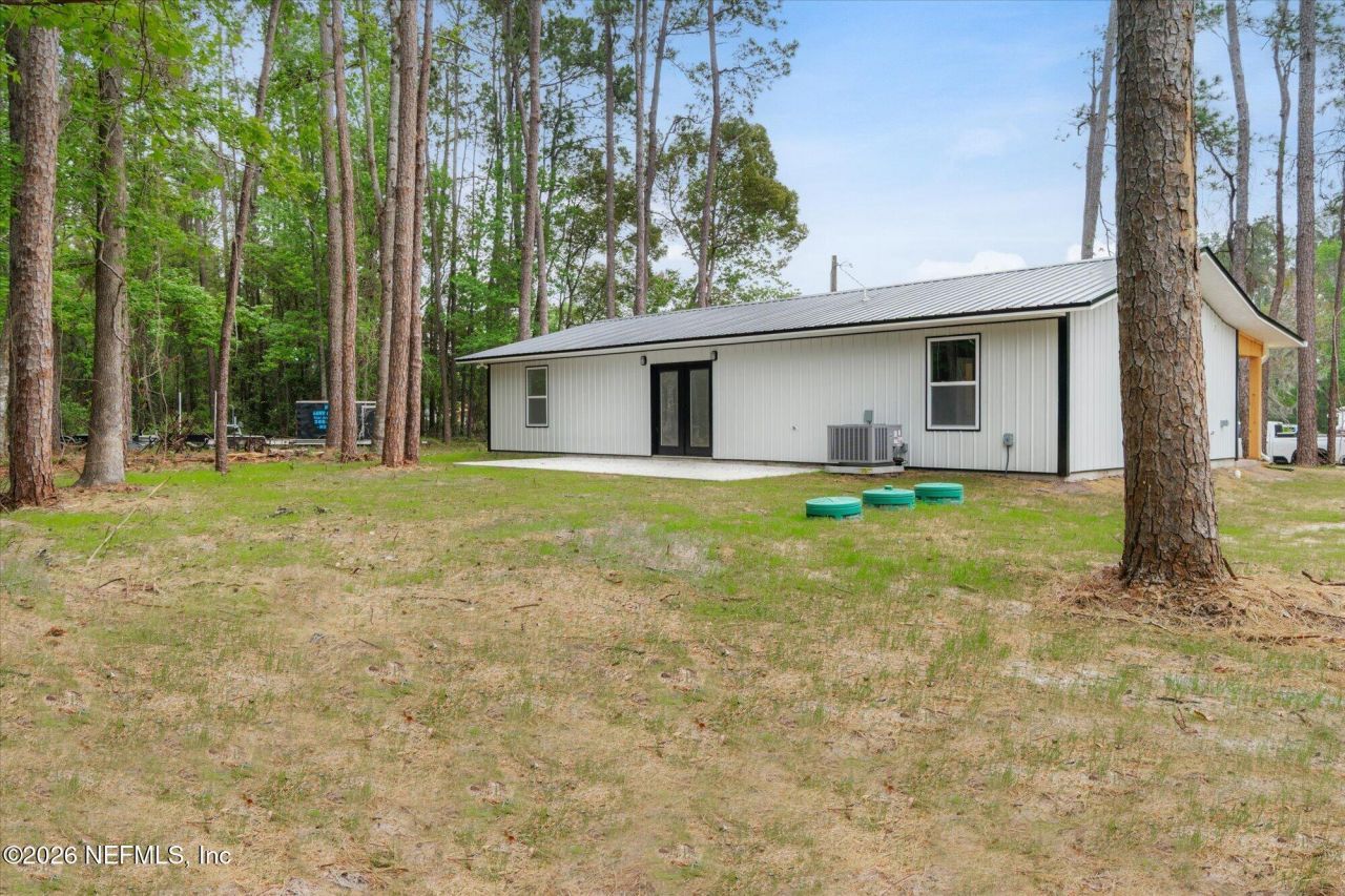 124 Park Drive, Satsuma, FL 32187 Photo