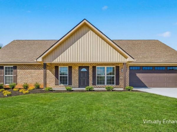 921 Carter Springs Drive, Maryville, TN 37801