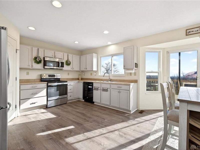 1166 Arbor Springs Drive, Hamilton, OH 45013 Photo 15