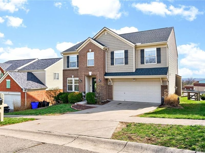 1166 Arbor Springs Drive, Hamilton, OH 45013 Photo 3