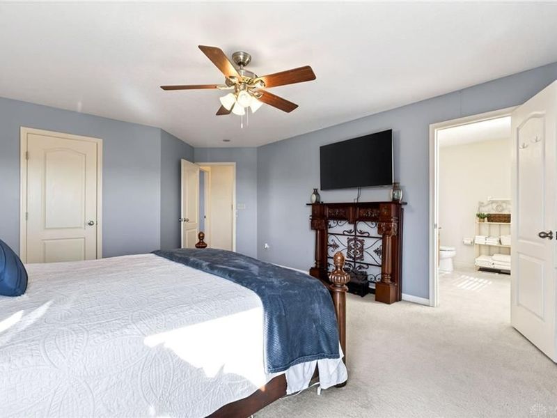 1166 Arbor Springs Drive, Hamilton, OH 45013 Photo 36