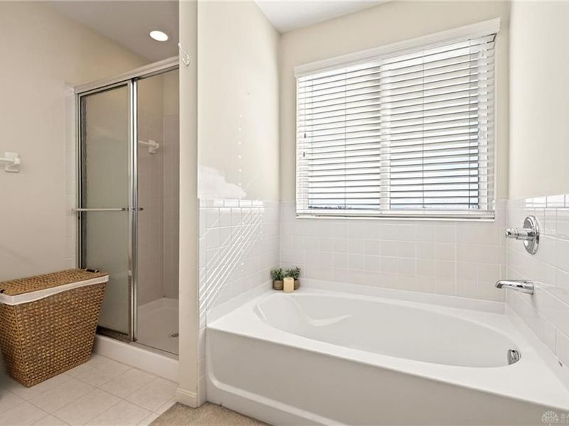 1166 Arbor Springs Drive, Hamilton, OH 45013 Photo 38