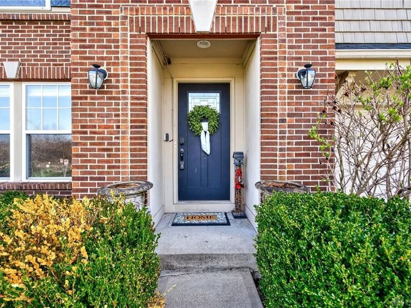 1166 Arbor Springs Drive, Hamilton, OH 45013 Photo 6