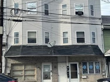 309-311 E CENTRE STREET, SHENANDOAH, PA 17976