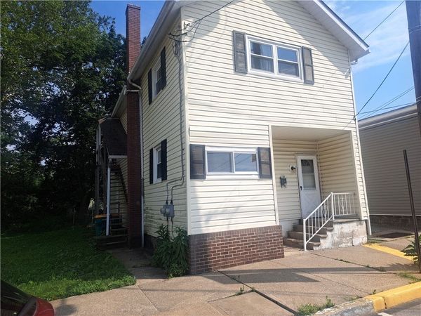 108 E 1st Ave , Derry, PA 15627