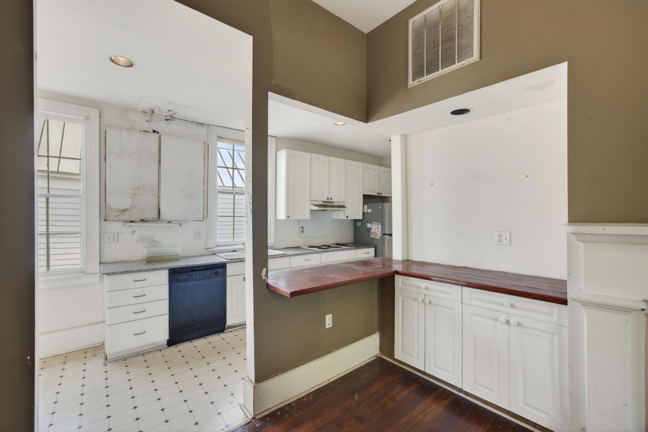 69 Washington Street Photo 25