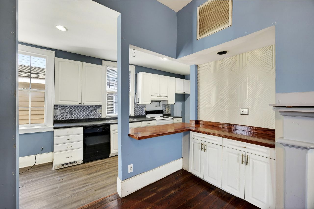 69 Washington Street Photo 9