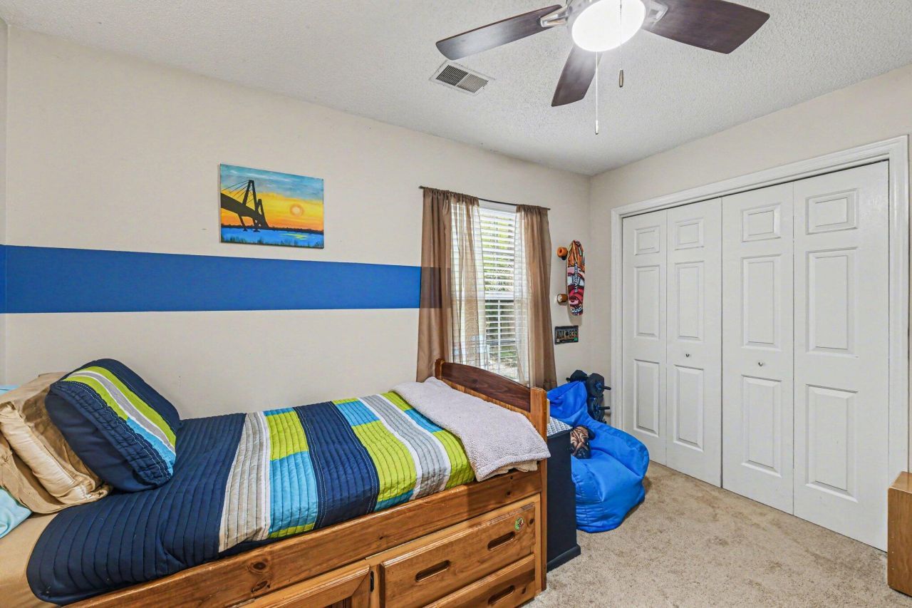 358 Arlington Drive Photo 17