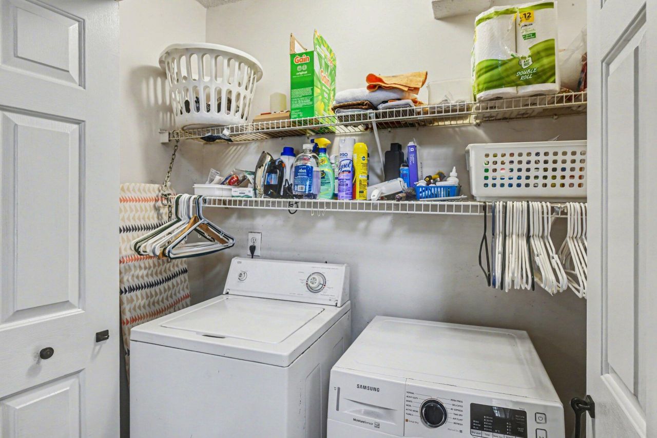 358 Arlington Drive Photo 23