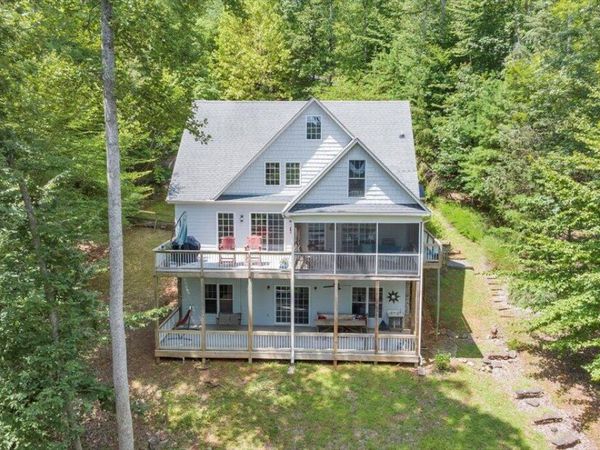 932 Clear Pointe Run , Lynch Station, VA 24571