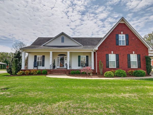 2216 Red Mile Rd, Murfreesboro, TN 37127