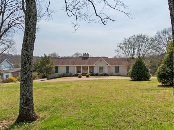 6613 Holt Rd, Nashville, TN 37211