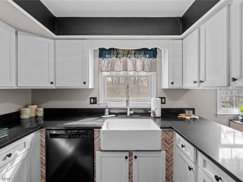 8343 Paddock Court, Mentor, OH 44060 Photo 13