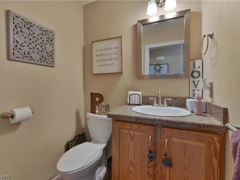 1338 Valley View Drive, Boardman, OH 44512 Photo 8