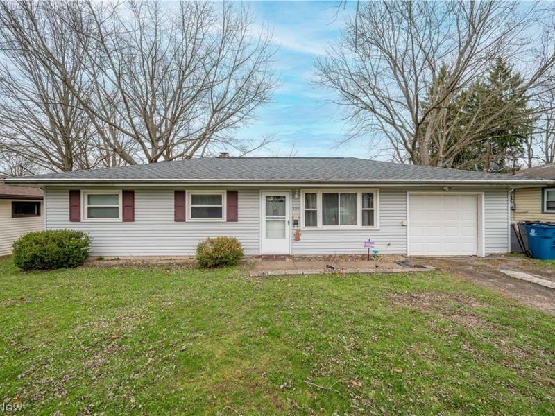 151 N Yorkshire Boulevard, Austintown, OH 44515 Photo 1