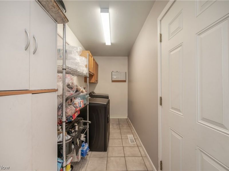 151 N Yorkshire Boulevard, Austintown, OH 44515 Photo 17